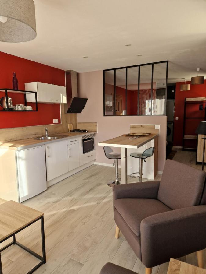 Studio 2 Chez Fred Et Val 埃姆布能 外观 照片